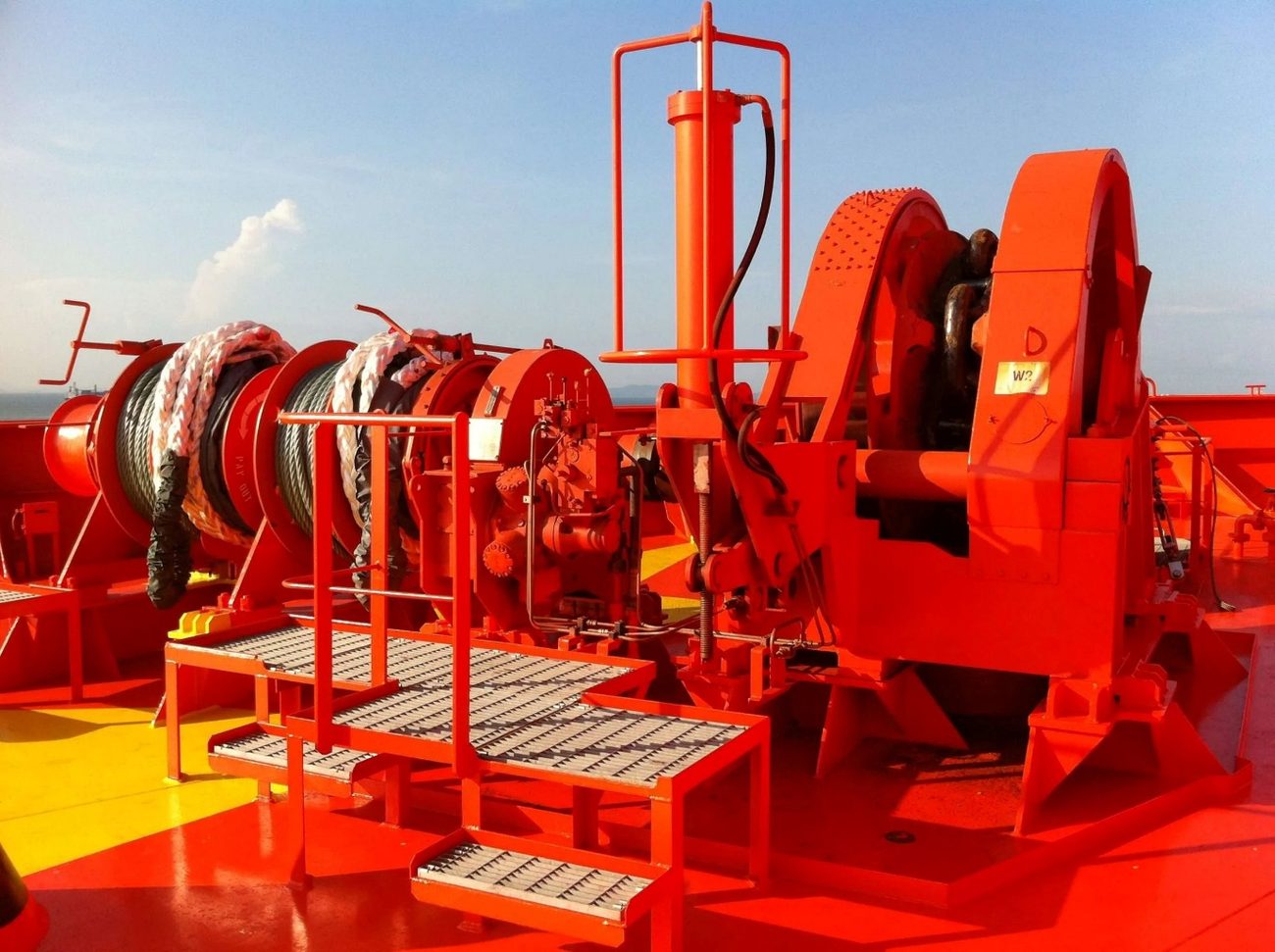 Deck Machinery & Hydraulics